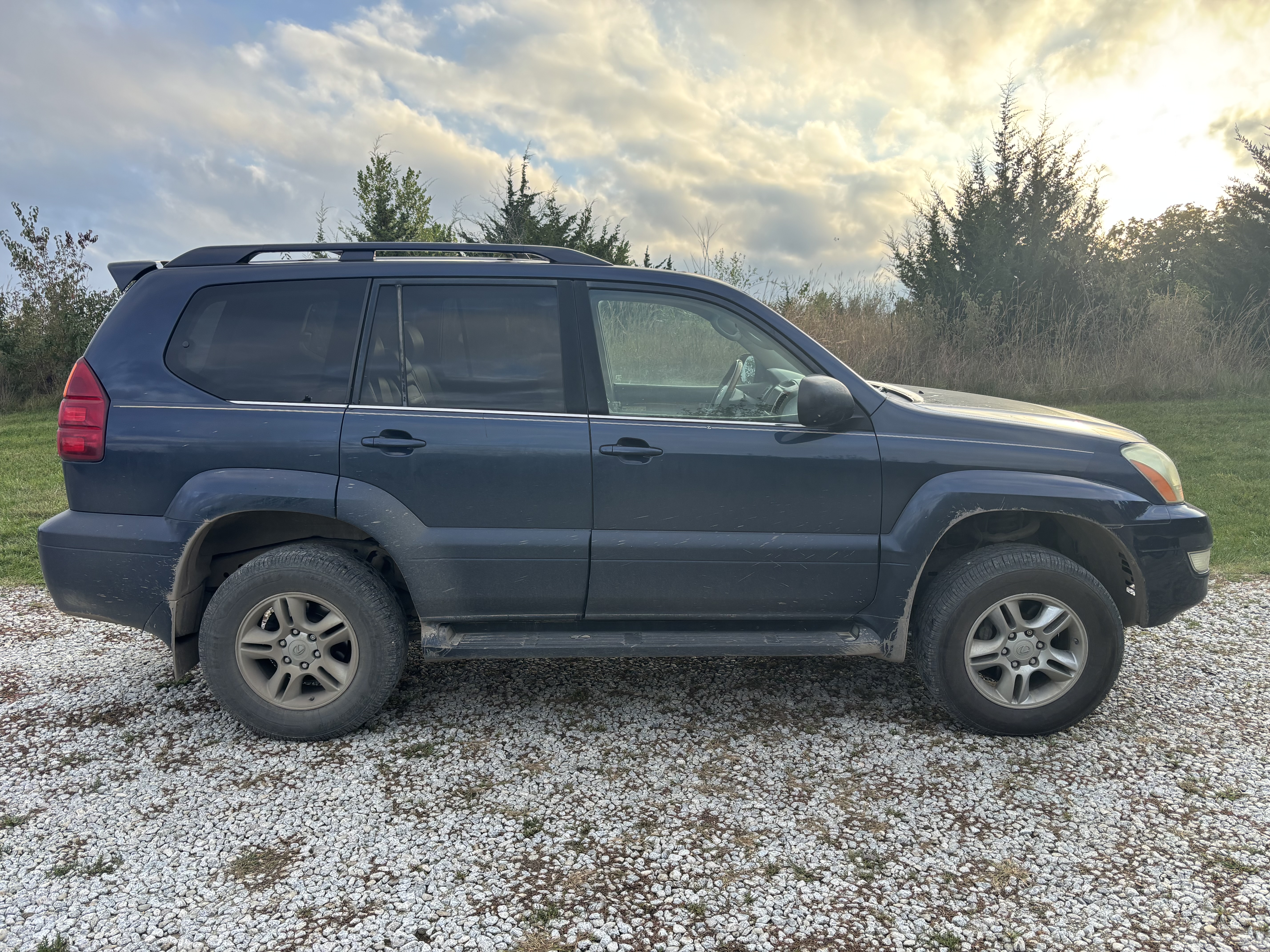 Used 2004 Lexus GX 470 AWD/4WD image 1