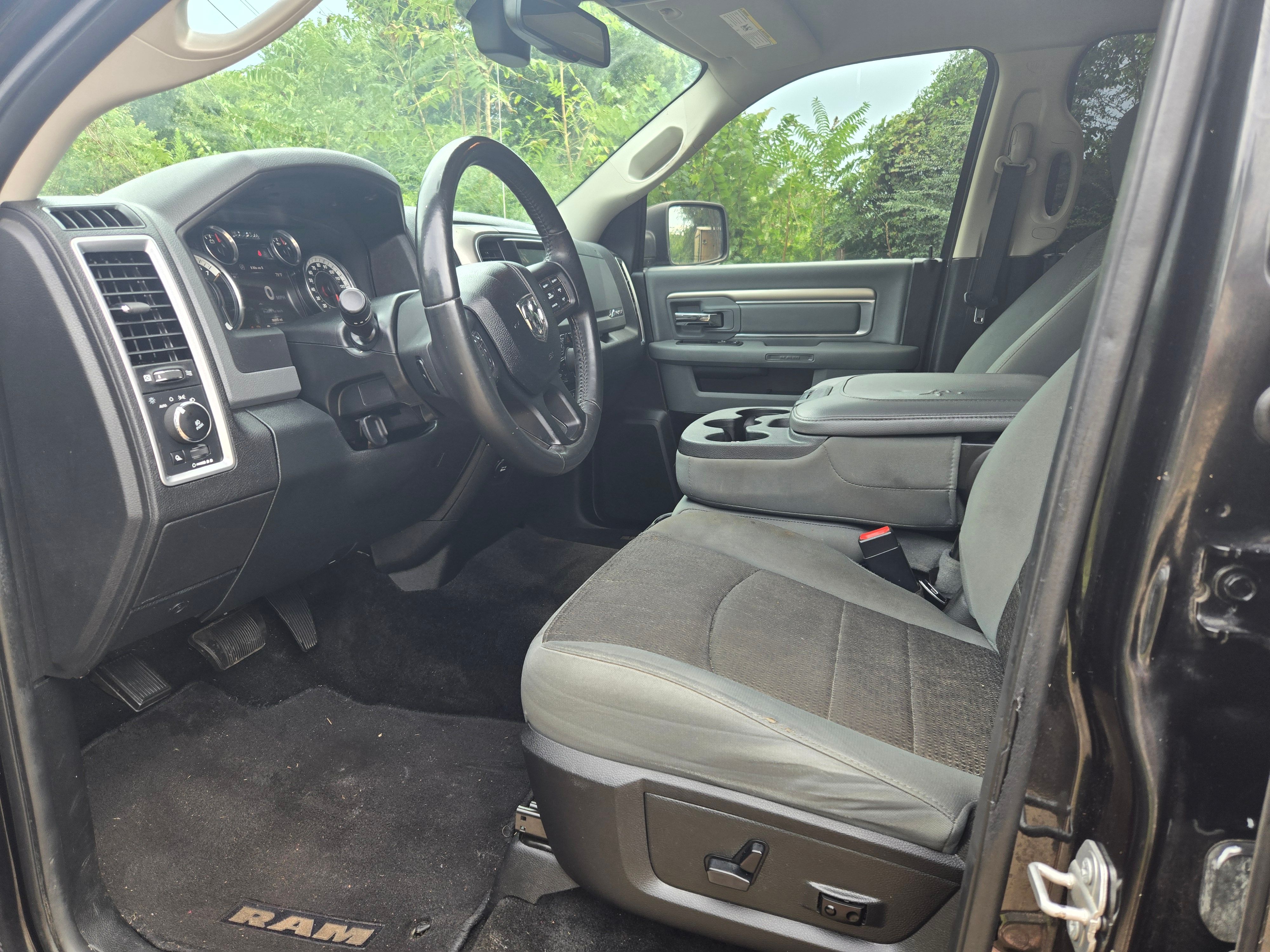 Used 2017 RAM 1500 Big Horn RWD image 8