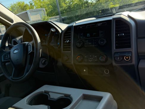 Used 2017 Ford F250 XL w/ Snow Plow Prep Package AWD/4WD image 8