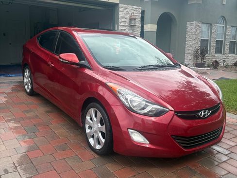 Used 2011 Hyundai Elantra Limited FWD image 2