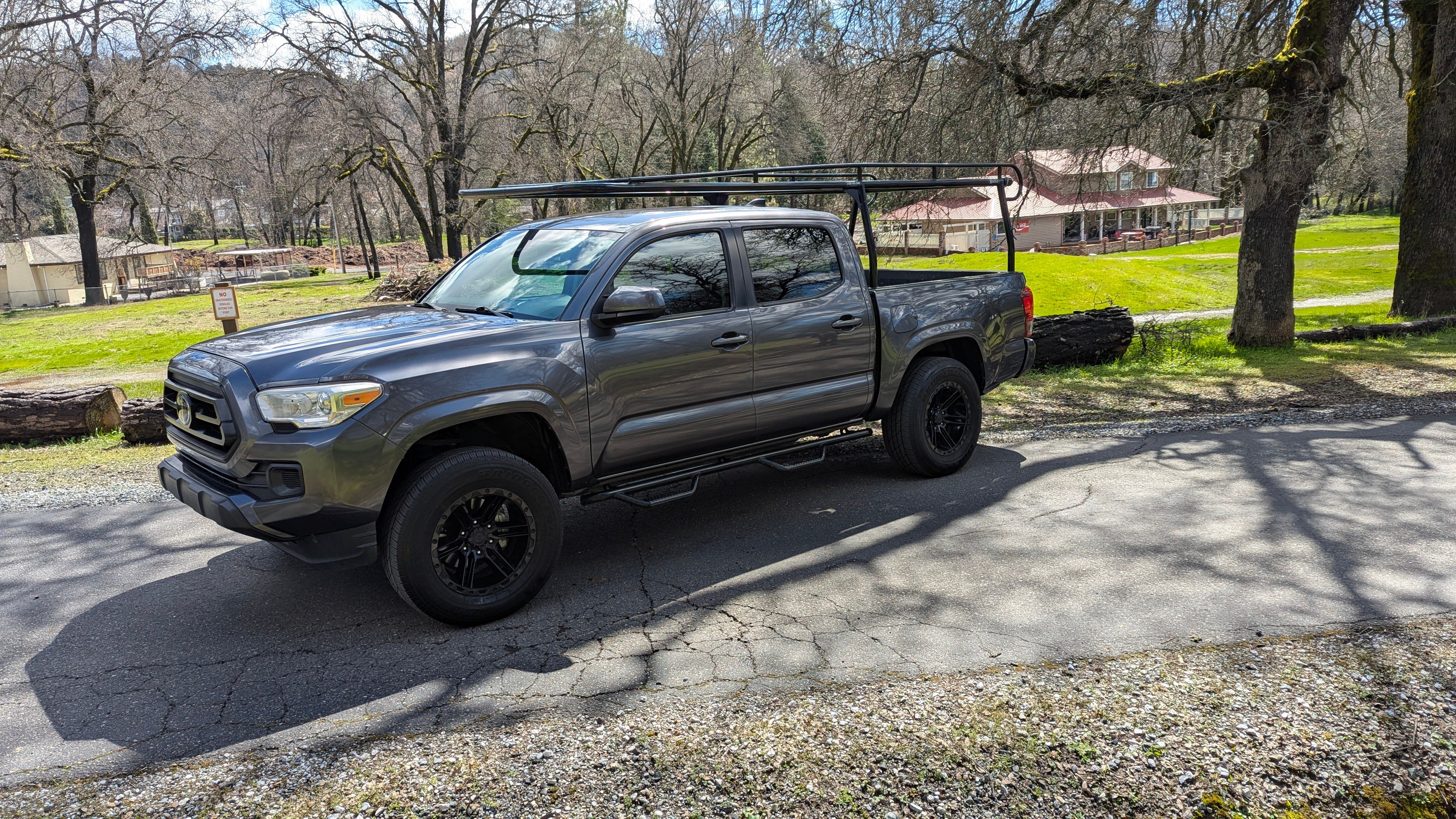 Used 2022 Toyota Tacoma SR RWD image 4