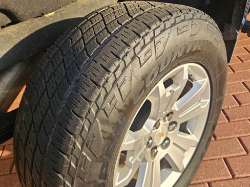 Used 2015 Chevrolet Colorado LT w/ Luxury Package image 13