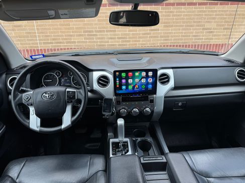 Used 2014 Toyota Tundra SR5 w/ SR5 Upgrade Package image 9