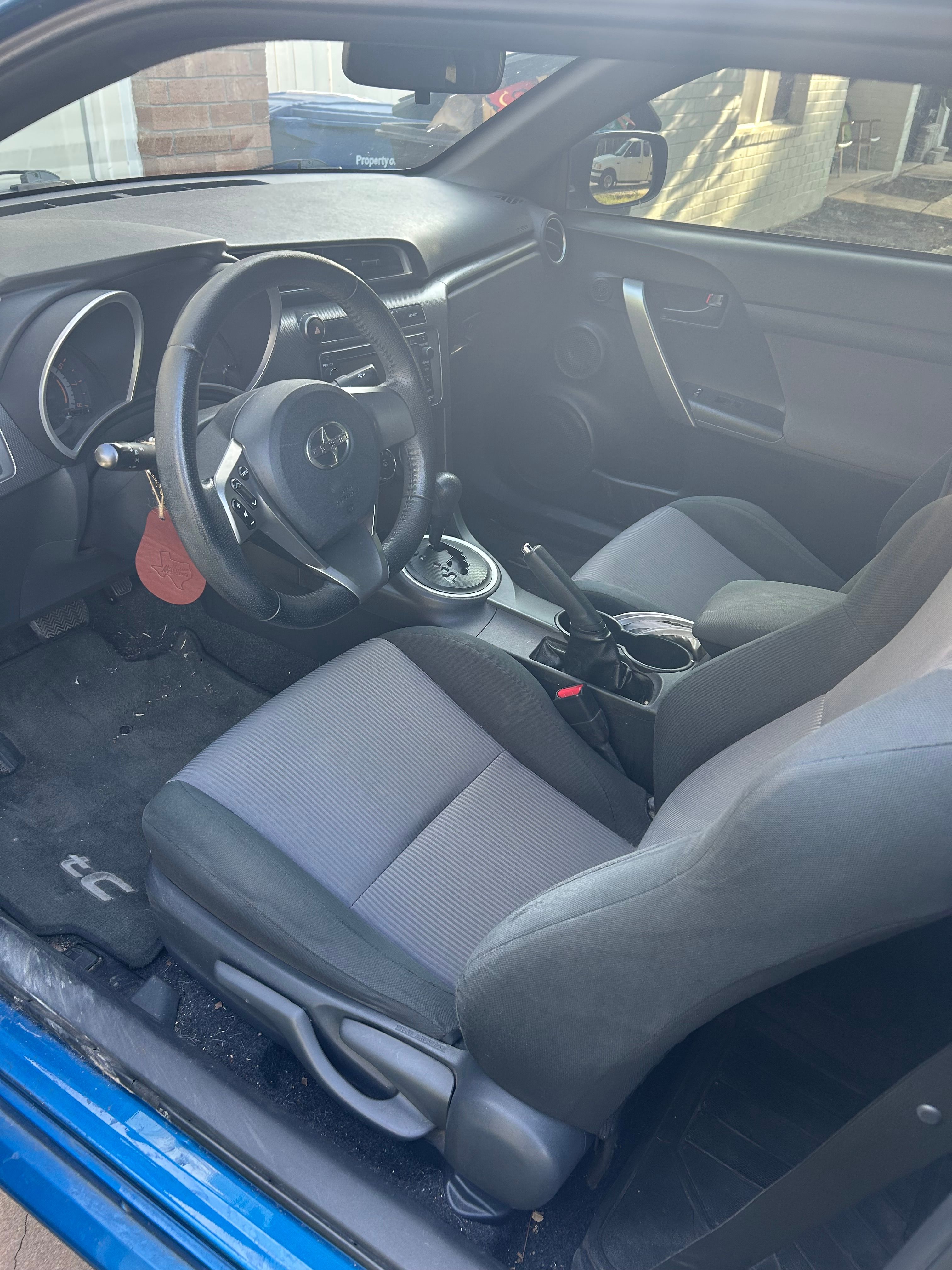 Used 2014 Scion tC FWD image 5