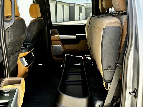 Used 2024 Ford F250 XLT w/ XLT Premium Package AWD/4WD image 18