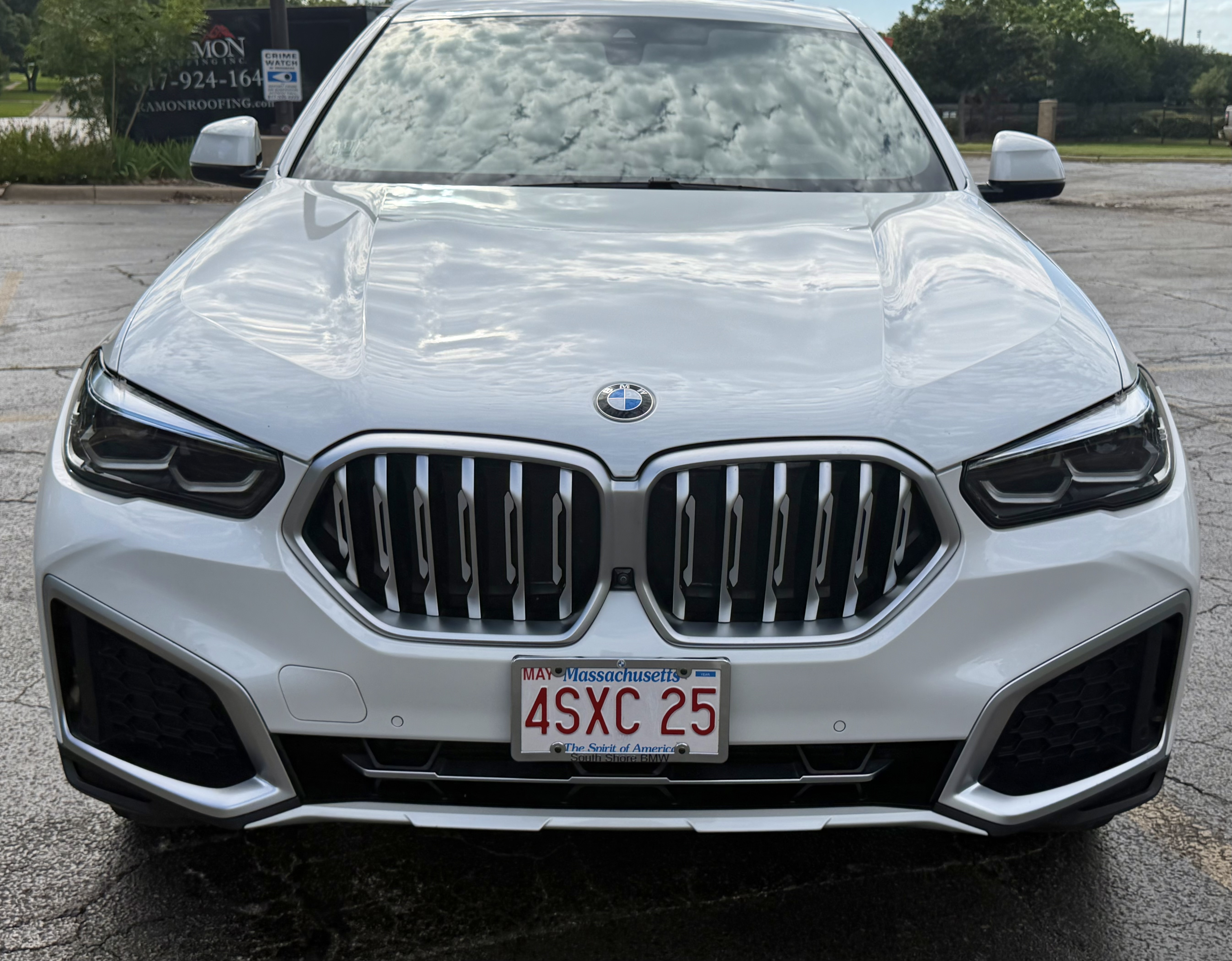 Used 2023 BMW X6 xDrive40i w/ Premium Package AWD/4WD image 4