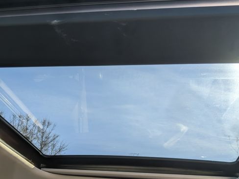 Used 2018 Chrysler Pacifica Limited w/ Advanced Safetytec Group image 8