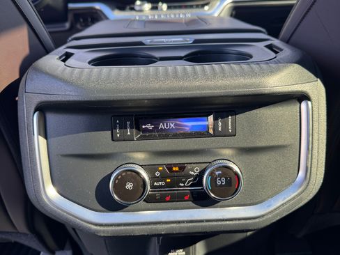 Used 2025 Ford Expedition Max Platinum w/ Platinum Ultimate Package image 13