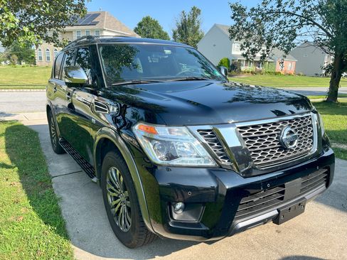 Used 2018 Nissan Armada Platinum image 1