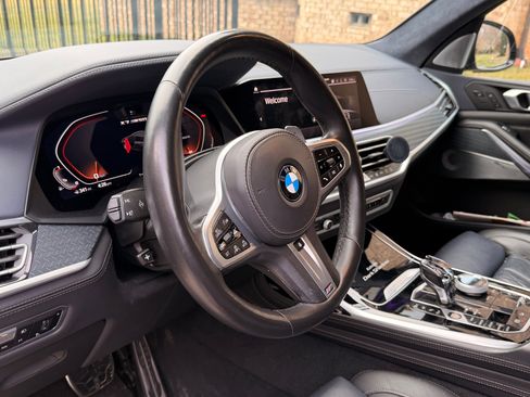 Used 2021 BMW X7 M50i image 16