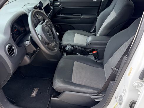 Used 2012 Jeep Patriot Sport w/ PWR Value Group FWD image 8
