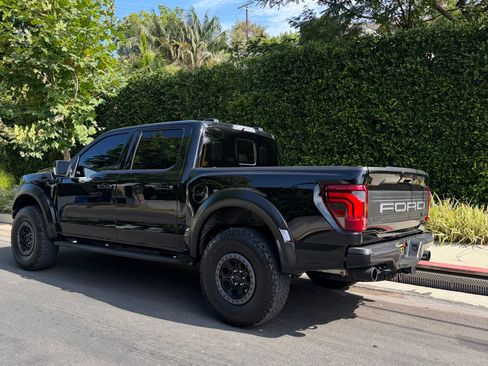 Used 2025 Ford F150 Raptor AWD/4WD image 12
