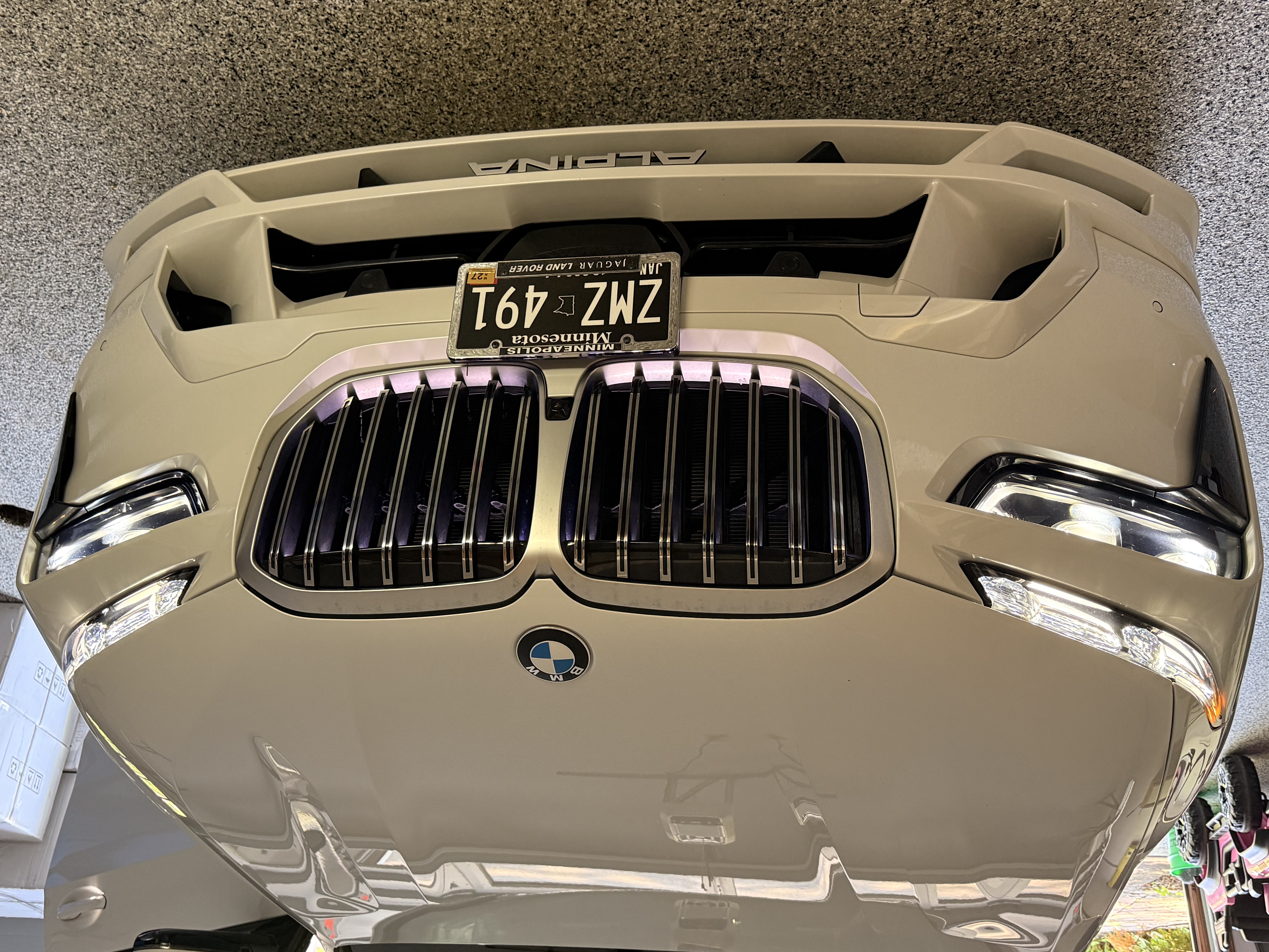 Used 2025 BMW ALPINA XB7 AWD/4WD image 1