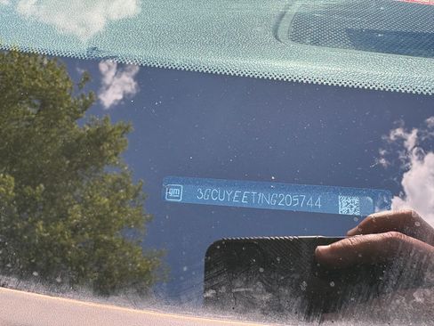 Used 2022 Chevrolet Silverado 1500 RST image 5