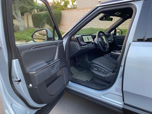 Used 2026 Rivian R1S Adventure image 16