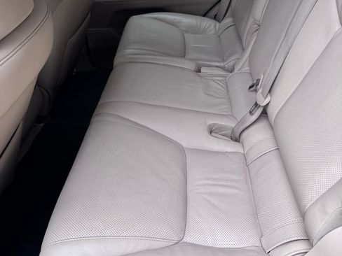Used 2014 Lexus LX 570 4WD image 11