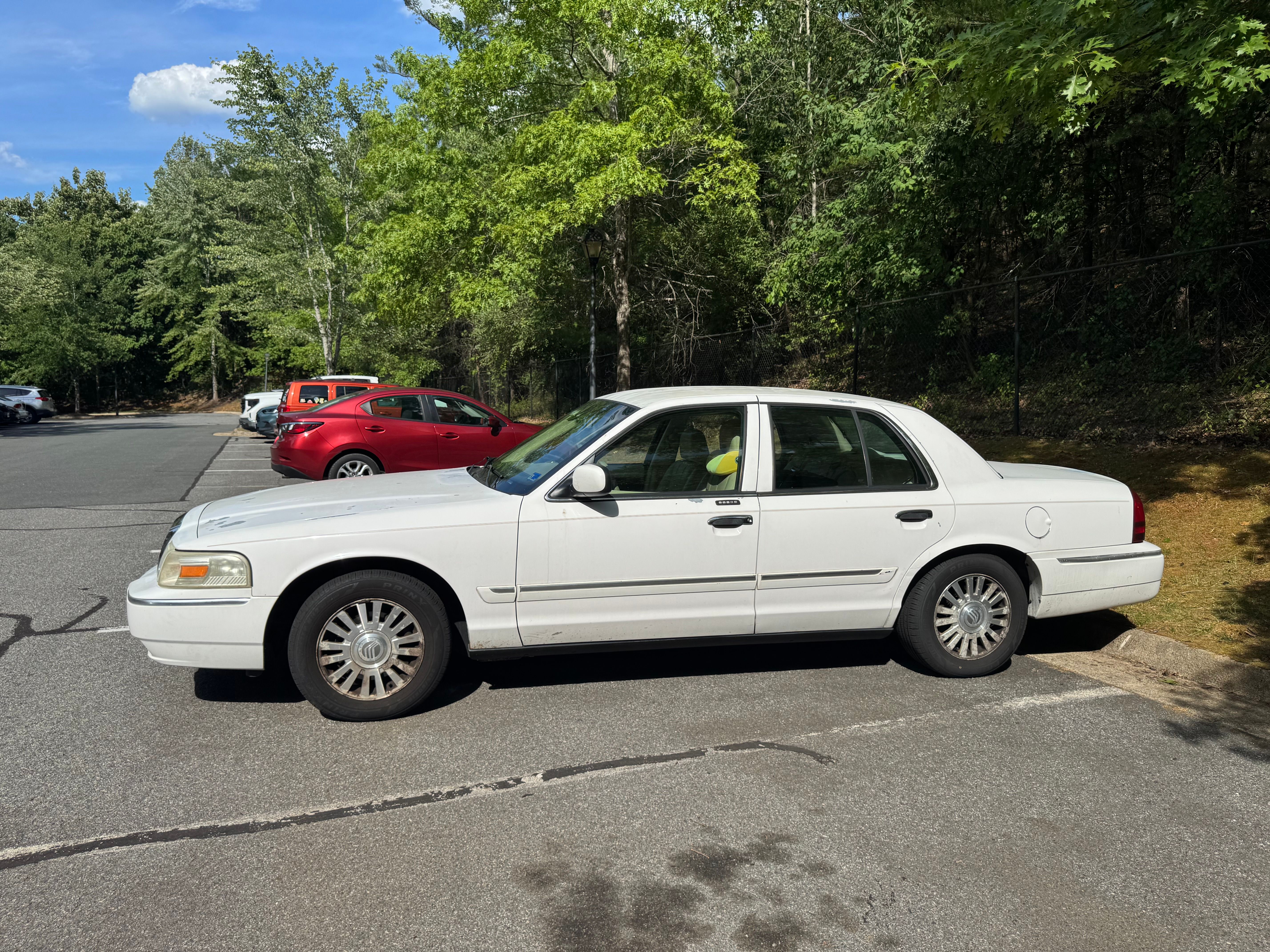 Used 2006 Mercury Grand Marquis LS RWD image 4