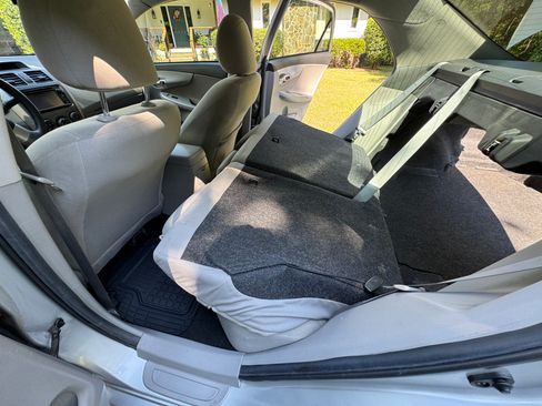 Used 2013 Toyota Corolla LE Special Edition image 12