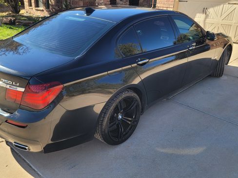 Used 2013 BMW 750Li xDrive 750Li xDrive Sedan 4D image 4