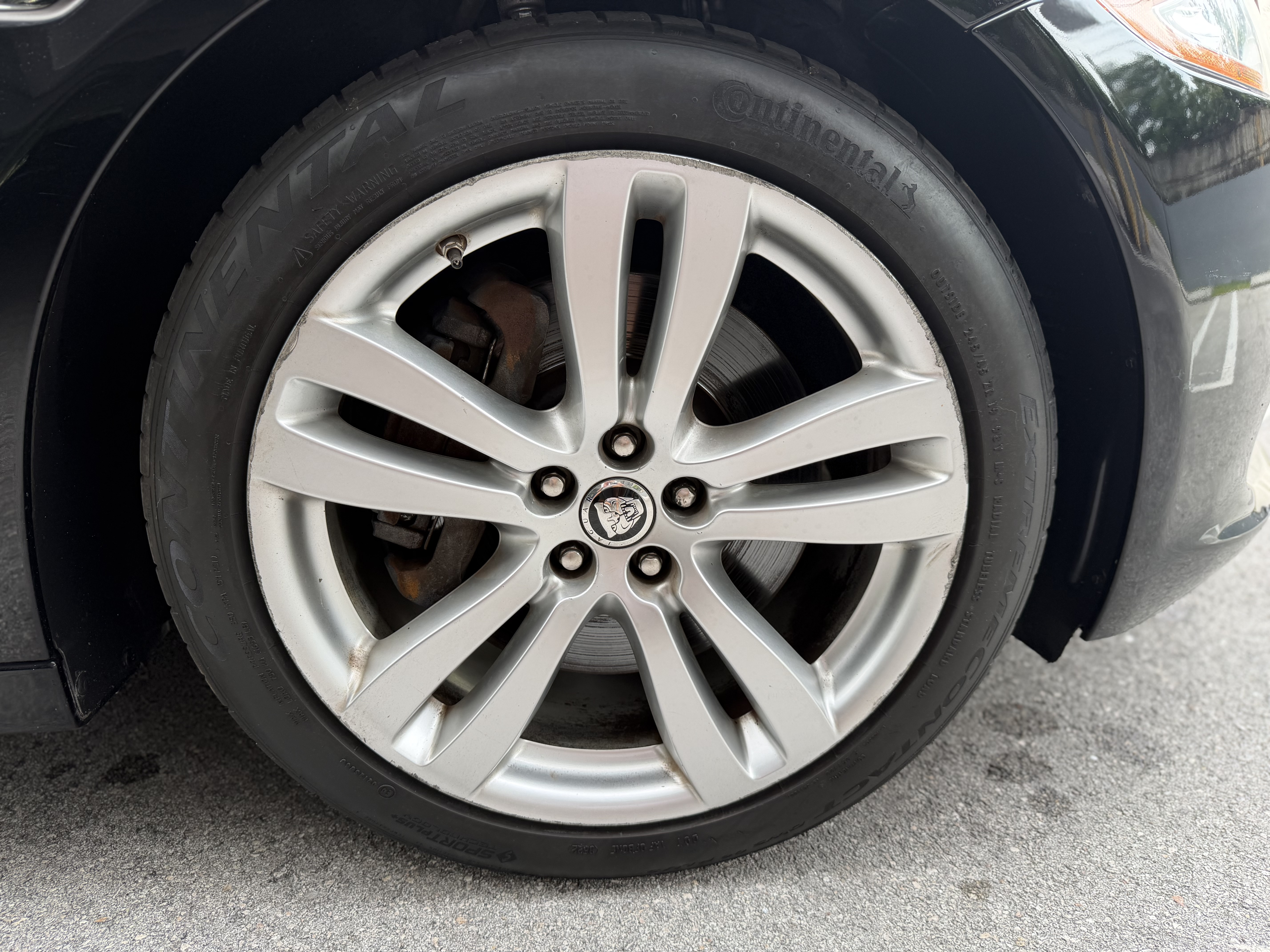 Used 2012 Jaguar XJ L RWD image 19