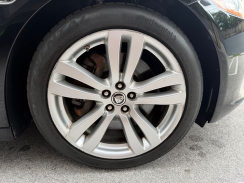 Used 2012 Jaguar XJ L RWD image 19