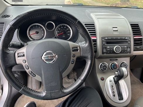 Used 2012 Nissan Sentra 2.0 SR w/ Convenience Pkg image 6