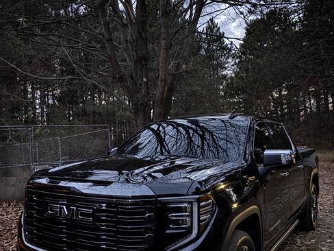 Used 2024 GMC Sierra 1500 Denali Ultimate image 4