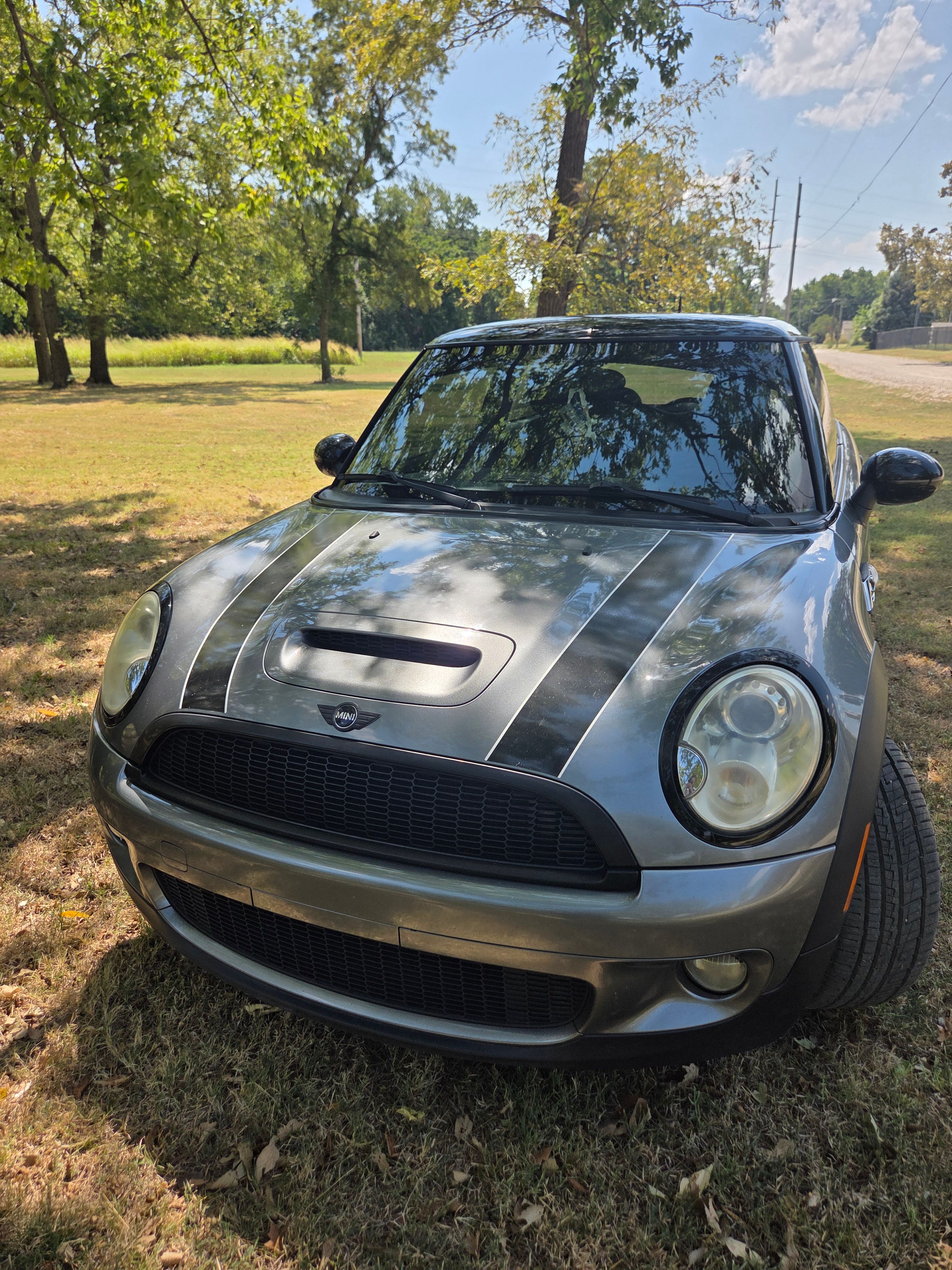 Used 2010 MINI Cooper S FWD image 2