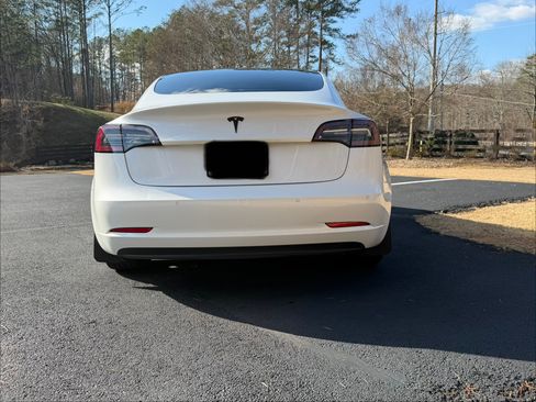 Used 2021 Tesla Model 3 Long Range image 10