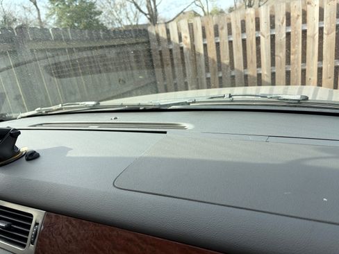 Used 2007 GMC Yukon XL SLT w/ SLT Preferred Equipment Group image 21