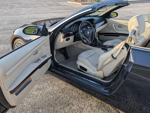Used 2008 BMW 328i Convertible image 8