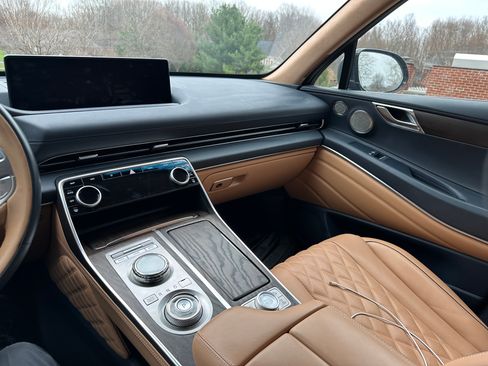 Used 2023 Genesis GV80 3.5T w/ Prestige Package image 12