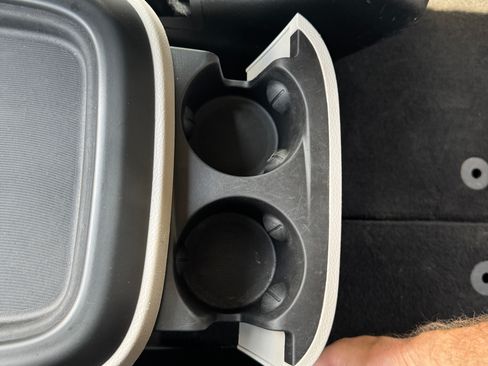 Used 2019 Chrysler Pacifica Touring-L FWD image 14