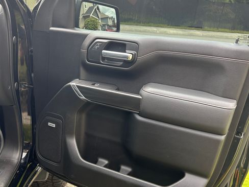 Used 2021 GMC Sierra 1500 AT4 w/ Technology Package AWD/4WD image 18