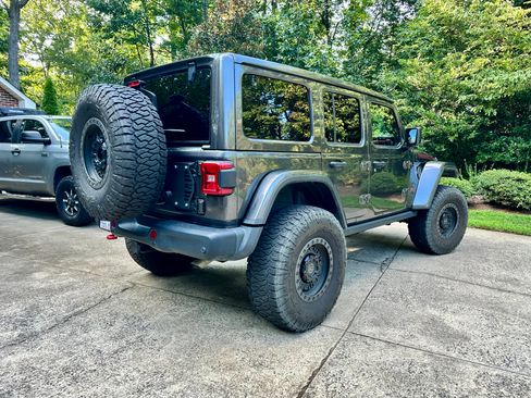 Used 2020 Jeep Wrangler Unlimited Rubicon AWD/4WD image 5