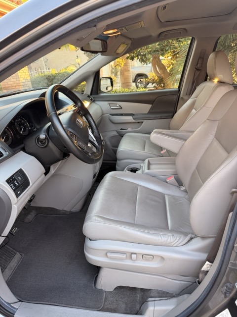 Used 2011 Honda Odyssey EX-L image 8