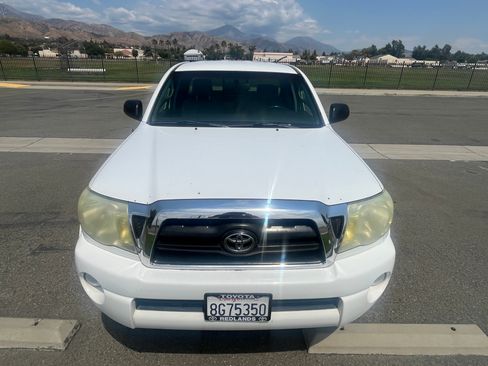 Used 2007 Toyota Tacoma PreRunner image 4