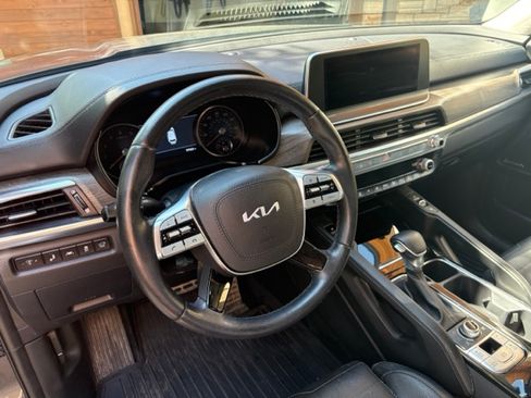 Used 2022 Kia Telluride SX w/ SX Prestige Package AWD/4WD image 10
