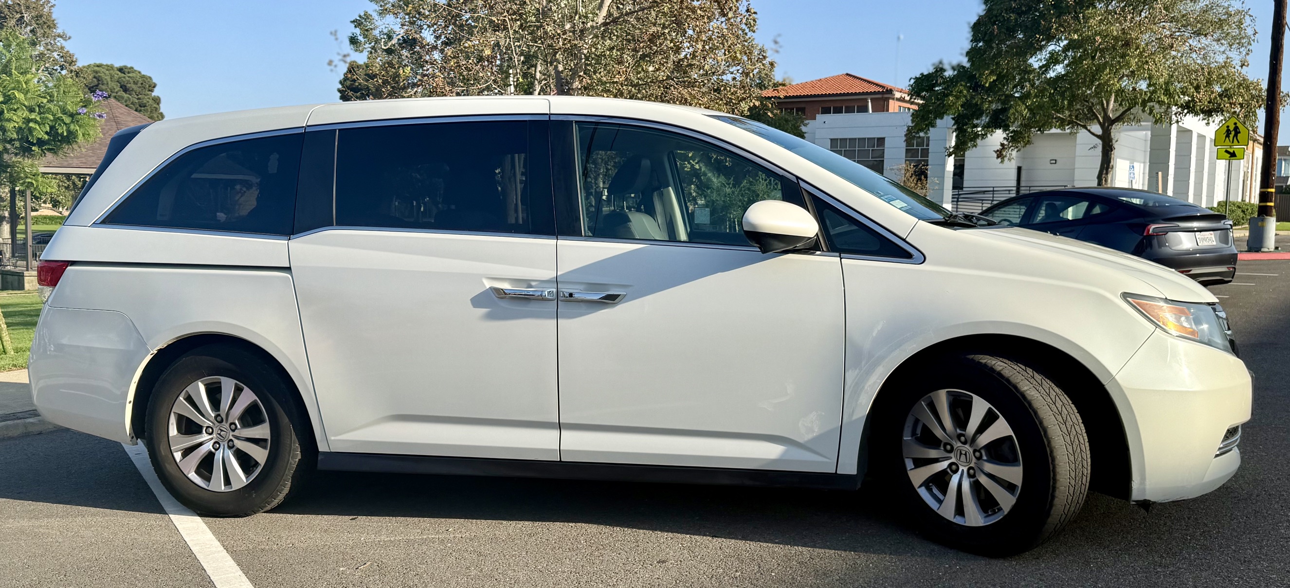 Used 2017 Honda Odyssey EX-L image 13