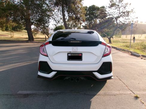 Used 2017 Honda Civic Sport image 5