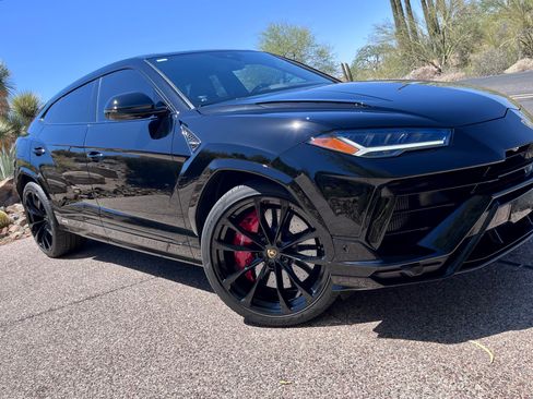 Used 2024 Lamborghini Urus S AWD/4WD image 29