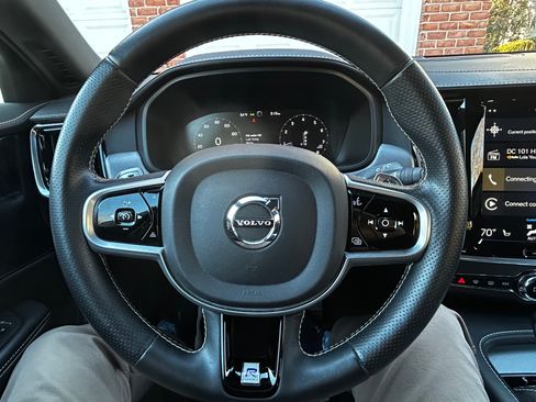 Used 2019 Volvo V90 T6 R-Design w/ Advanced Package image 9