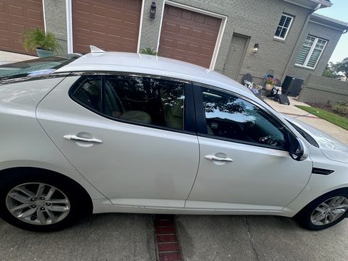 Used 2013 Kia Optima LX FWD image 6