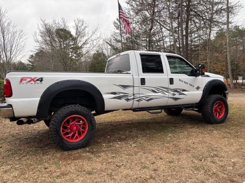 Used 2014 Ford F250 XLT image 6