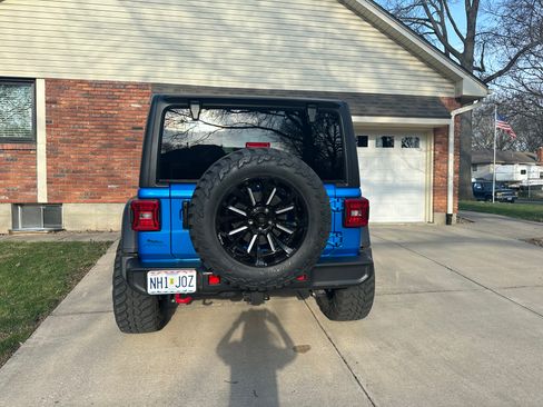 Used 2024 Jeep Wrangler Unlimited Rubicon w/ Convenience Group image 5