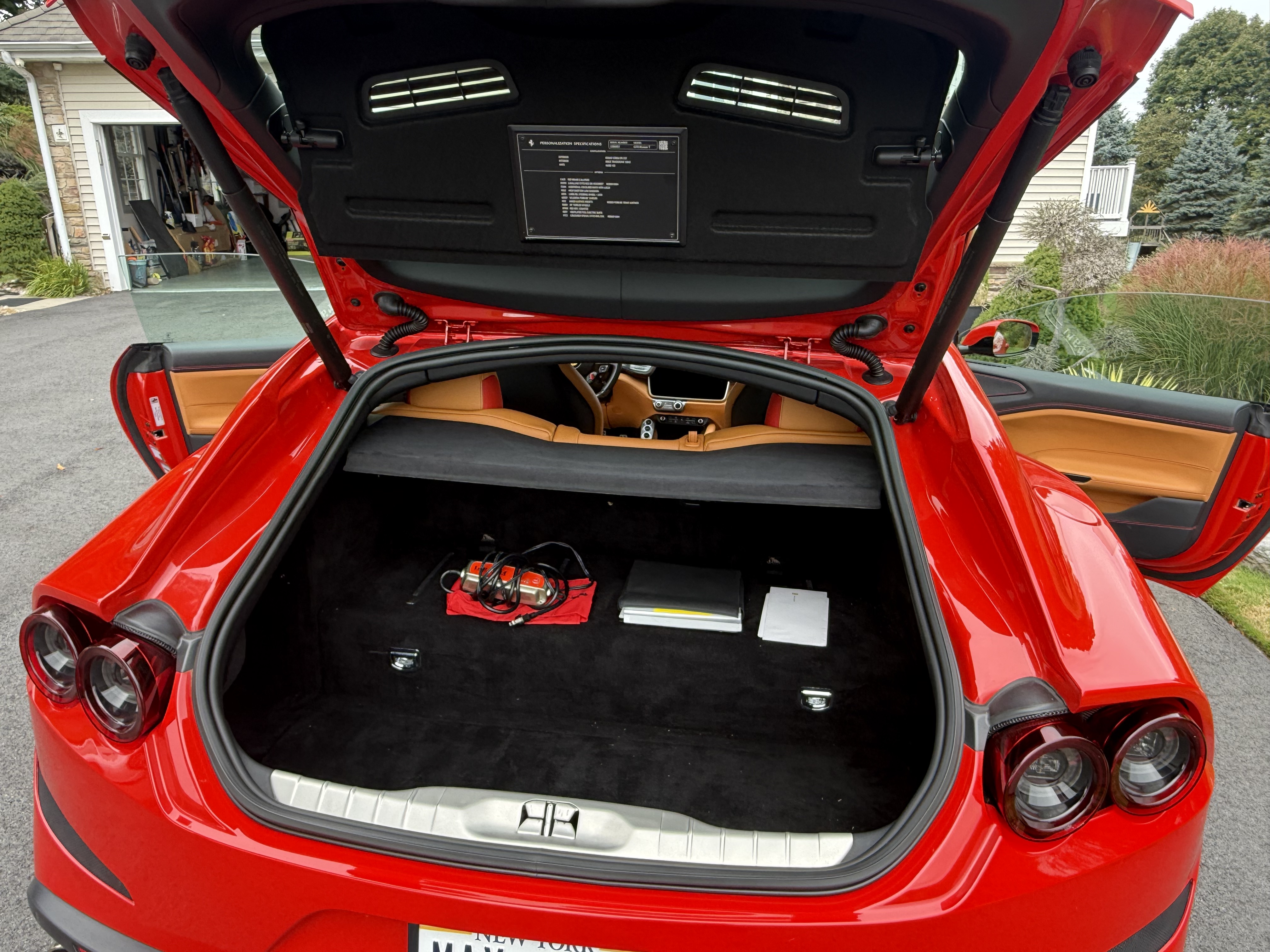 Used 2019 Ferrari GTC4Lusso T RWD image 15