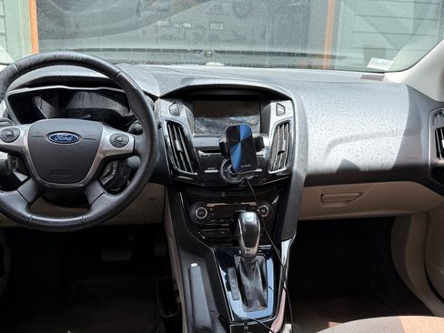 Used 2014 Ford Focus Electric Hatchback FWD image 6