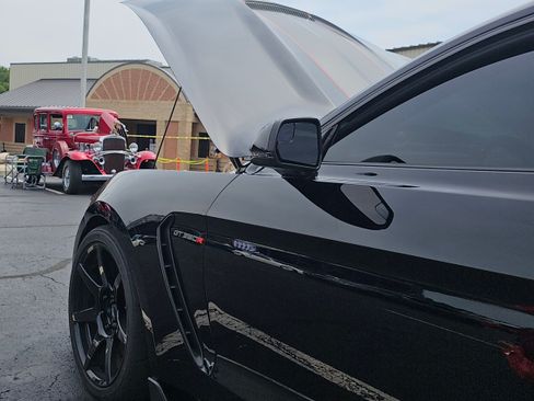 Used 2017 Ford Mustang Shelby GT350R w/ GT350R Equipment Group 920A image 22