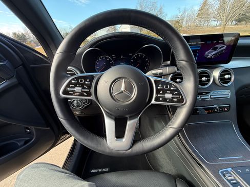 Used 2022 Mercedes-Benz GLC 300 4MATIC Coupe image 14