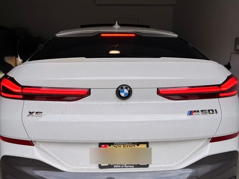Used 2020 BMW X6 M50i w/ Premium Package AWD/4WD image 9